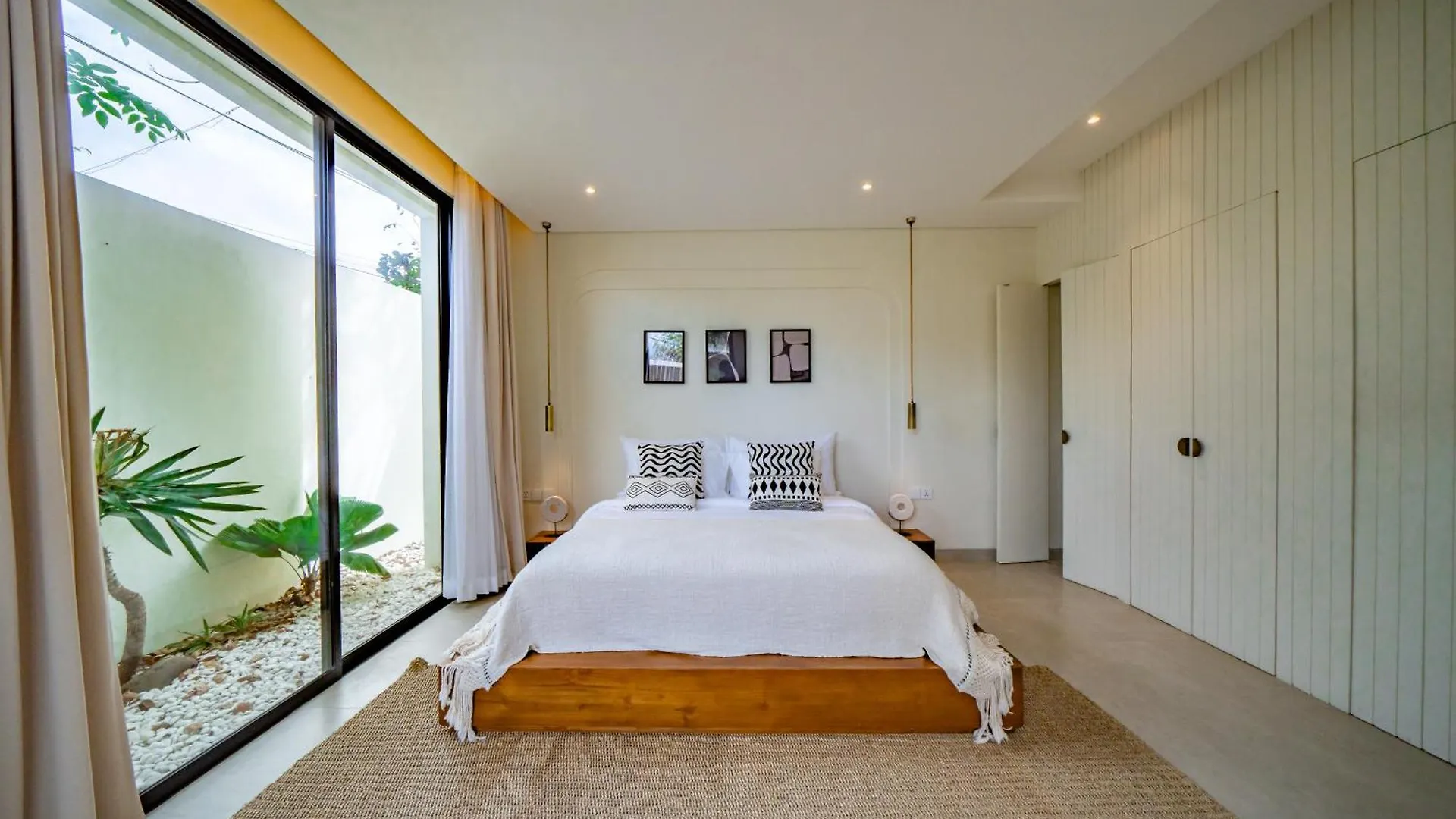 Casa Samudra - 3Br Villa In Seminyak
