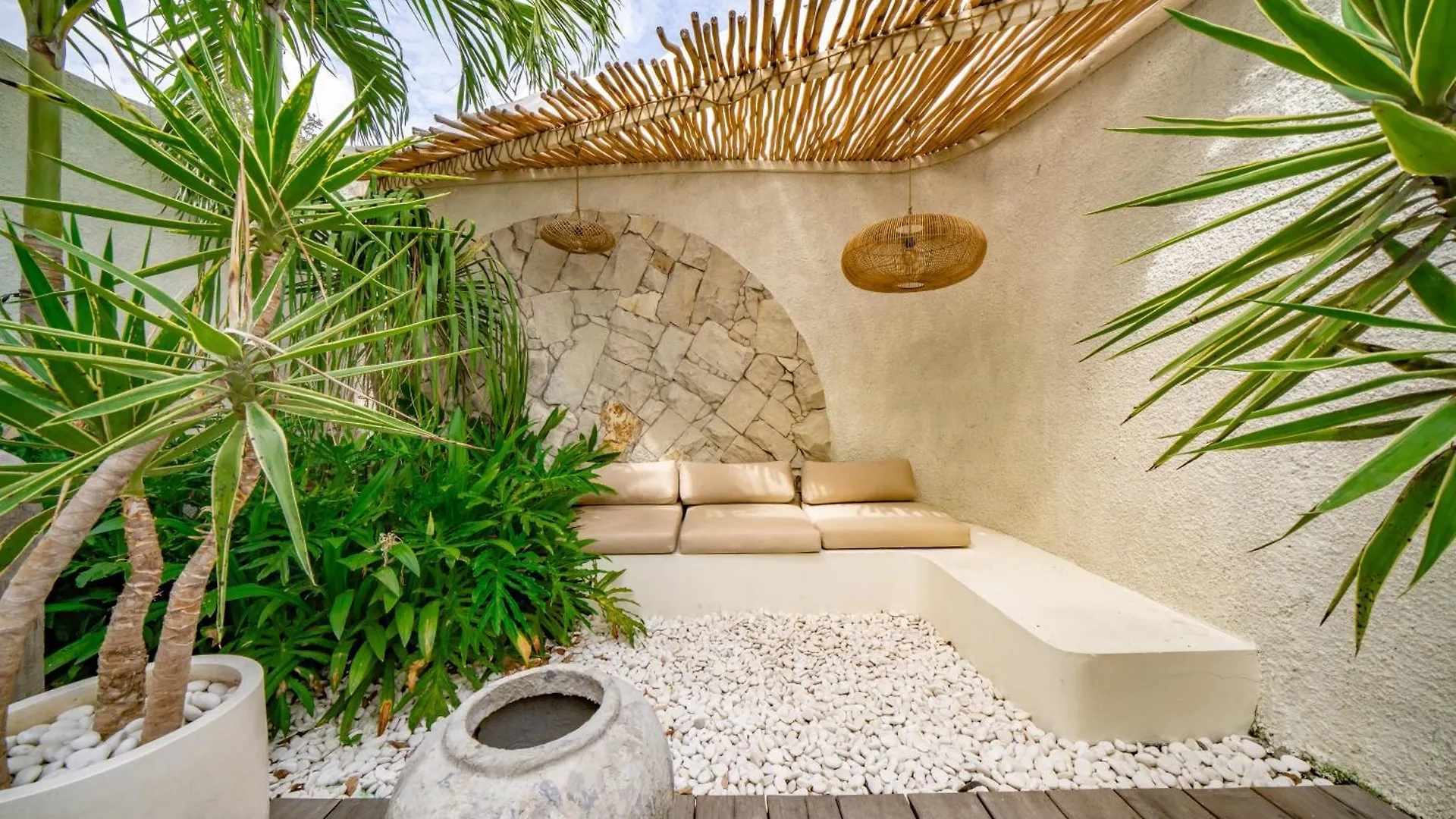 Casa Samudra - 3Br Villa In Seminyak